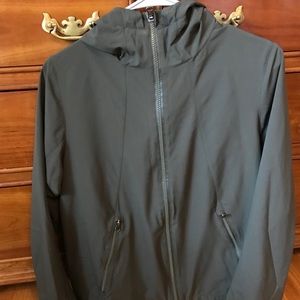 Lululemon raincoat